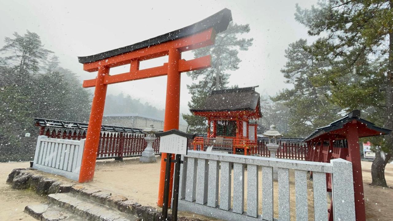 Готель Miyajima Morinoyado Хацукаїті Екстер'єр фото