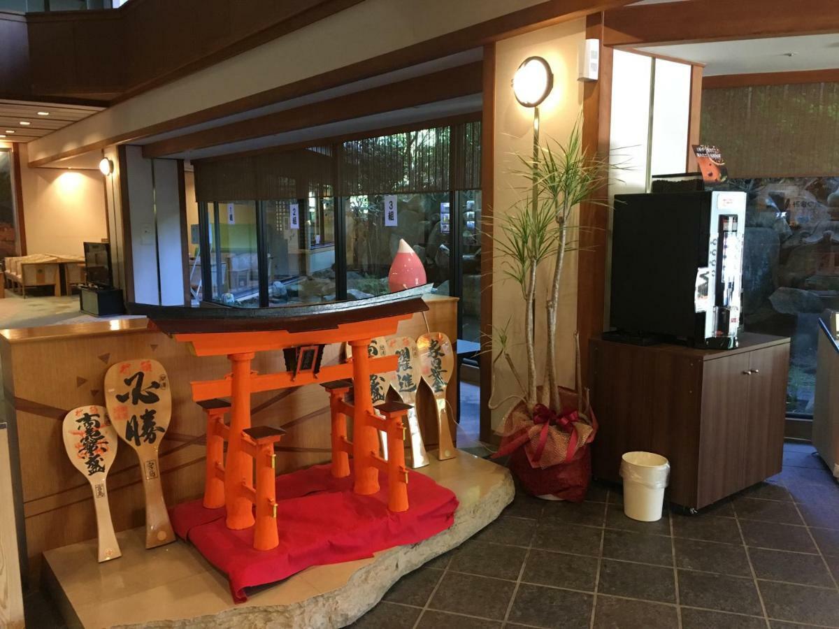Готель Miyajima Morinoyado Хацукаїті Екстер'єр фото