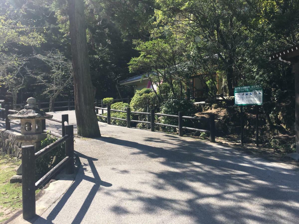 Готель Miyajima Morinoyado Хацукаїті Екстер'єр фото