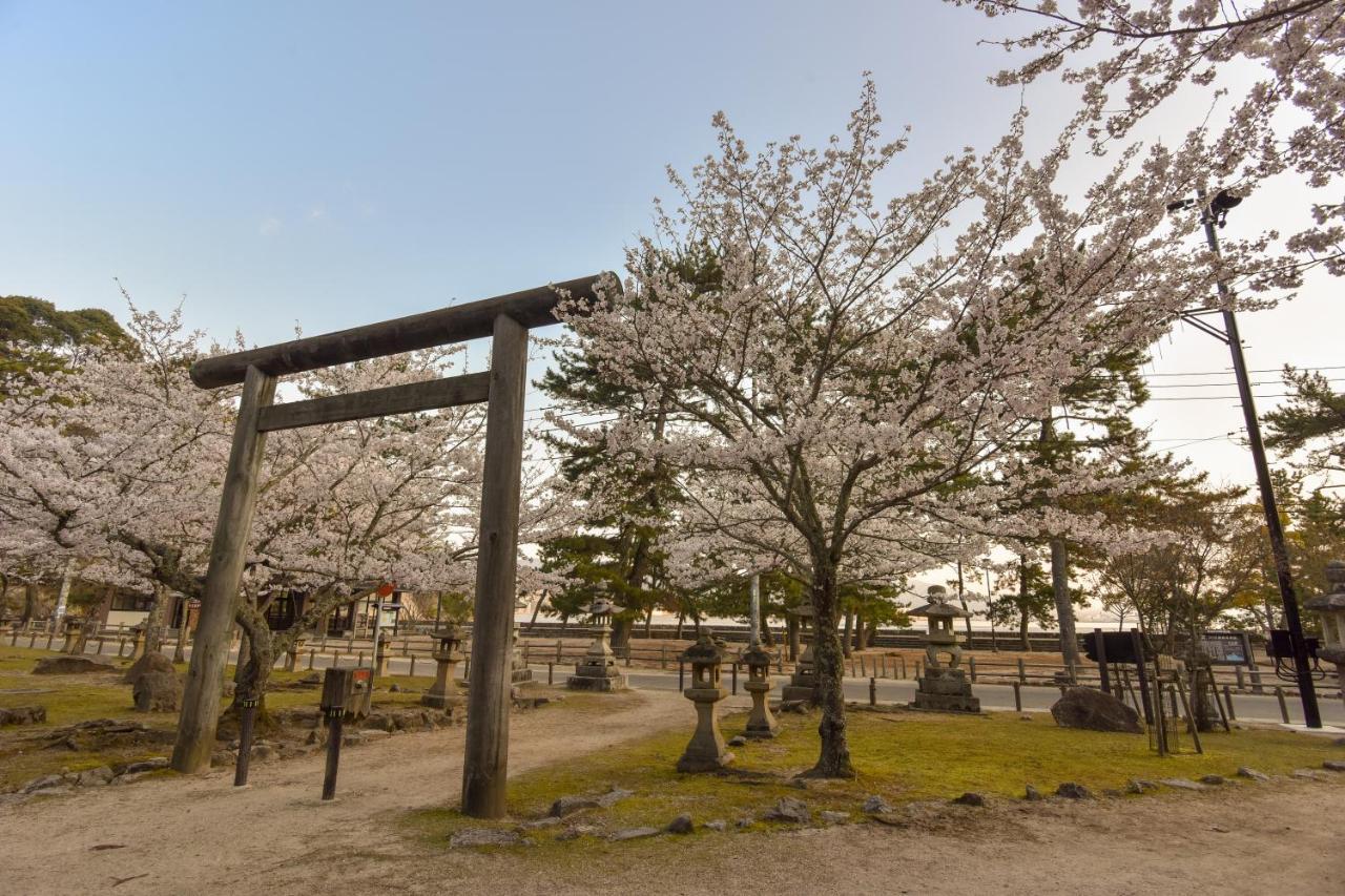Готель Miyajima Morinoyado Хацукаїті Екстер'єр фото